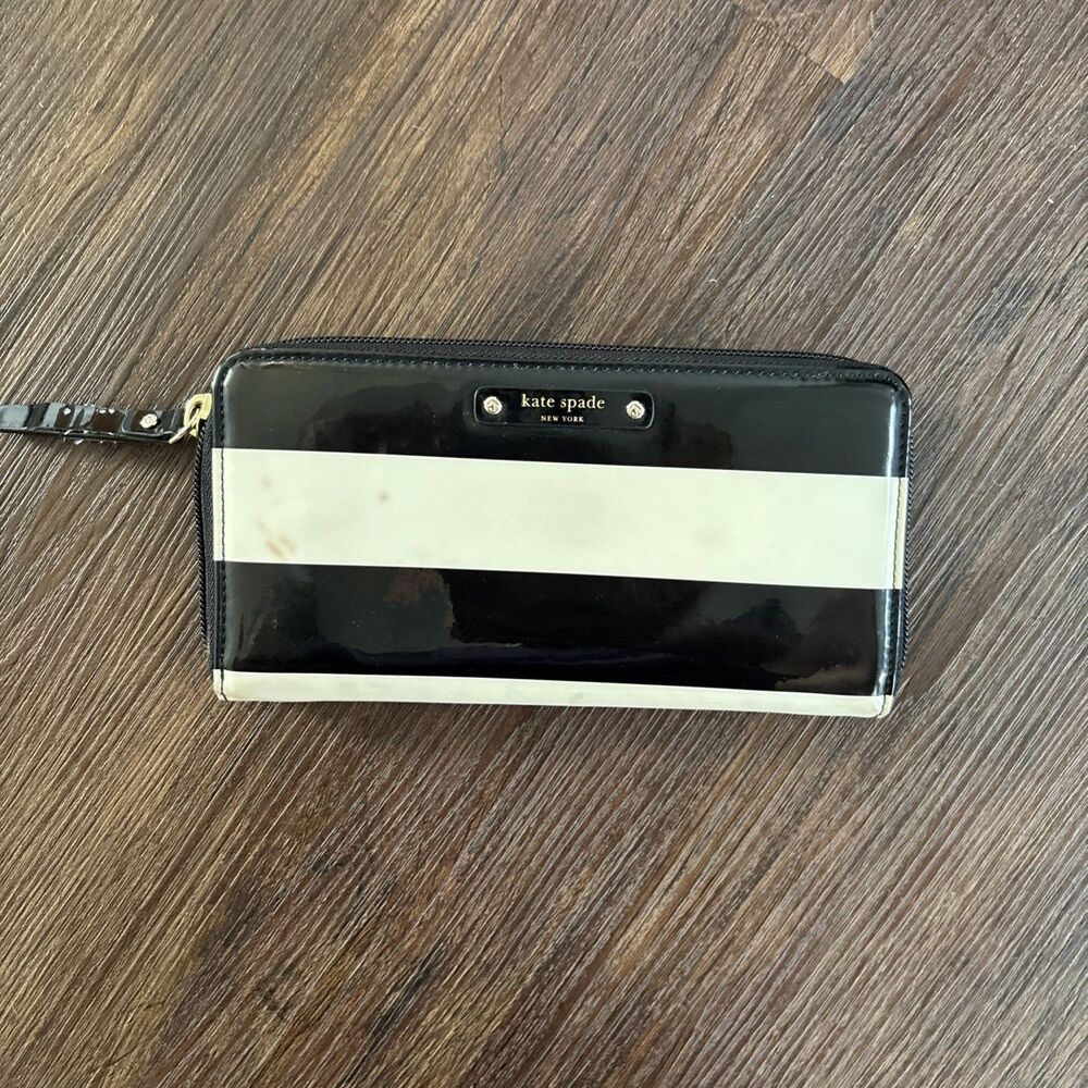 Kate Spade New York Neda Wallet Penn Valley